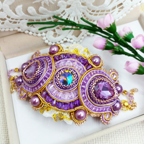 Bracciale Soutache Ampia dichiarazione elegante Oro viola Gioielli floreali ricamati a mano Moderno bracciale estivo alla moda Regalo di anniversario