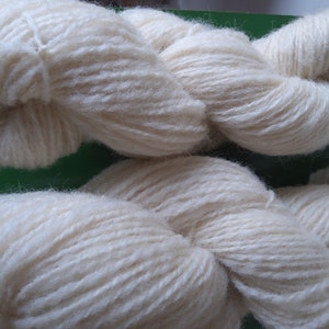 YARN OXFORD DOWN Handspun wool from rare breed British  sheep 50g / 1.75 oz skeins