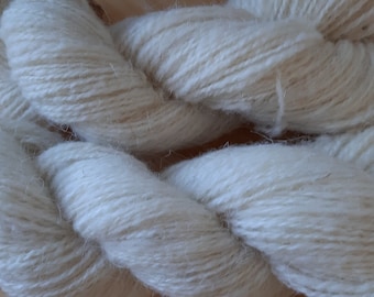 NORTH RONALDSAY YARN White handspun sourced from the island flock rare breed  vulnerable