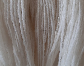 DERBYSHIRE GRITSTONE Handspun soft yarn 50g /1.75 oz British rare breed  at risk washed fleece