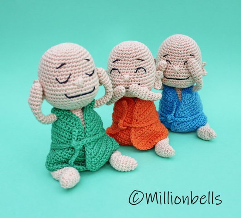 Mini bambola Amigurumi Buddha PDF Modello uncinetto Giocattolo Vedi bambole Hear Speak No Evil immagine 5