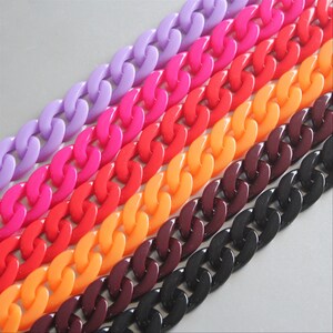 80 eslabones de cadena de eslabones de acrílico de la serie roja y negra, eslabones de cadena de eslabones de plástico, eslabón abierto por tamaño 22 mm x 16 mm