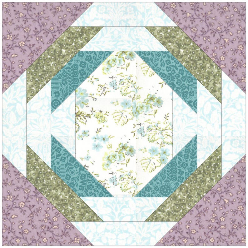 Peut inclure: Un bloc de courtepointe carr&eacute; avec un motif en losange. Le centre pr&eacute;sente un tissu floral blanc avec des fleurs bleues et vertes. Autour, des tissus &agrave; motifs sarcelle, verts et lavande cr&eacute;ent un design g&eacute;om&eacute;trique. Id&eacute;al pour les projets de courtepointe.
