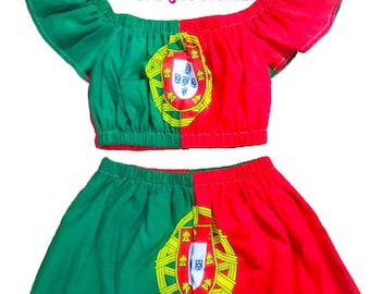 Gonna con bandiera del Portogallo. Completo gonna del Portogallo per bambine. Completo gonna del Portogallo per bambine. Bambina del Portogallo. Bandiera del Portogallo. Completo del Portogallo.