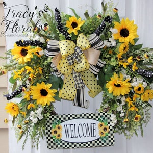 Everyday wreath, sunflower wreath, welcome wreath, summer door wreath, sunflower door wreath, sunflower decor, summer decor, door hanger,