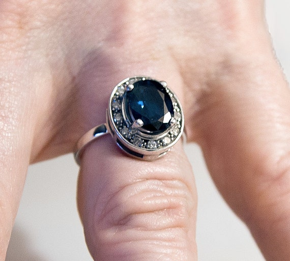 10% Discount applied to price      1950s Two Carat Oval Vintage SAPPHIRE Medium Blue RING    Size 5-1/2