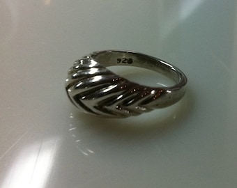 925 STERLING RING, Size 5.5