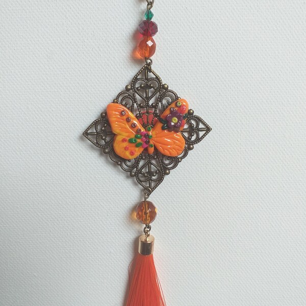 Collier d’inspiration Art Nouveau Papillon orange en pâte polymère et bronze filigrane