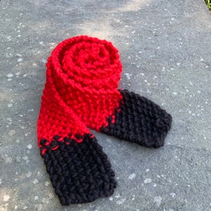 Hand Knit Beautiful Chunky Red and Black Scarf, Red and Black Wool Seed Stitch Scarf, Chunky Warm Red and Black Scarf, Warm Winter Scarf