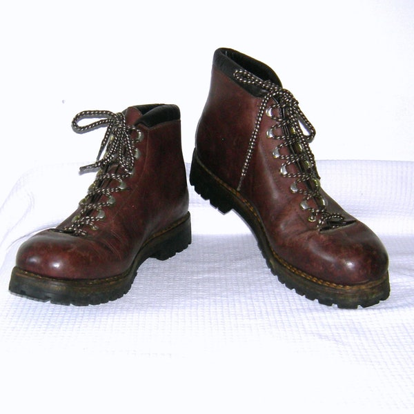 vibram sole hiking boots