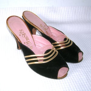 Vintage 1940s 1950s BOMBSHELL Pinup Peep Toe Black Gold Leather Velvet Heels WHIMSIES Shoes Rockabilly VLV Mules Slides Shoe High Heels Rare