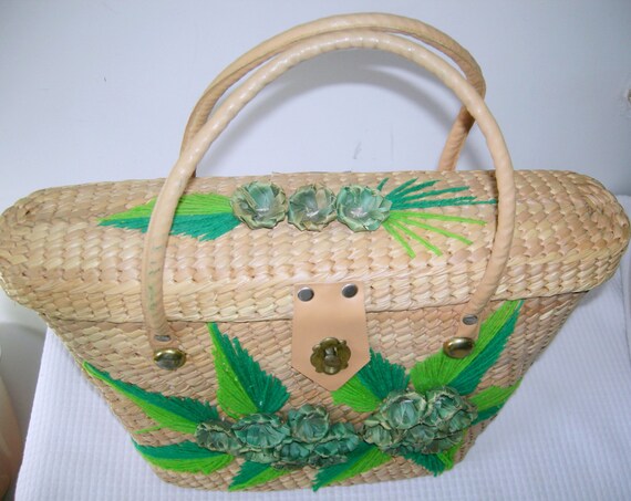 Vintage 1950s Straw Bag Hawaiian Tiki Tote Mod VLV  display picture 1