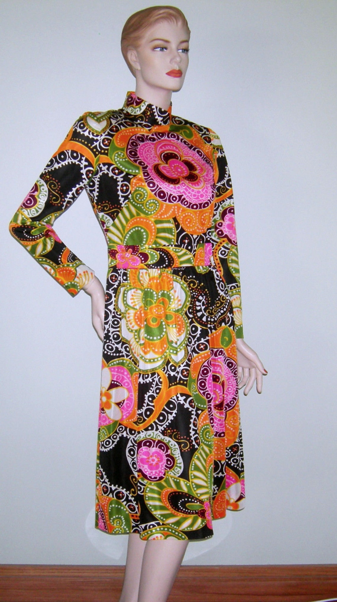 VTG 60S 70S BROWN BEIGE TAN METALLIC PSYCHEDELIC PRINT MOD MINI DRESS 10 12