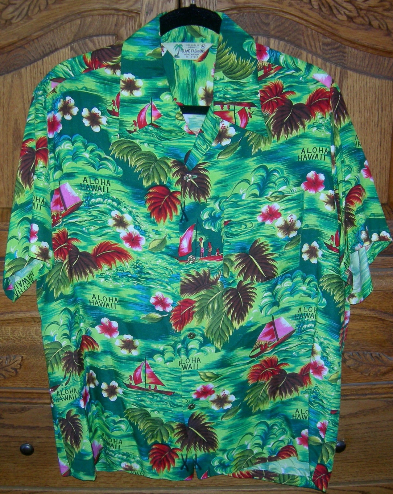 Vintage 1950s Hawaiian Shirt/ Camp Shirt/ Islands Fashions/ Rayon Vintage 1950s Hawaiian Shirt/ Camp Shirt/ Islands Fashions/ Rayon
