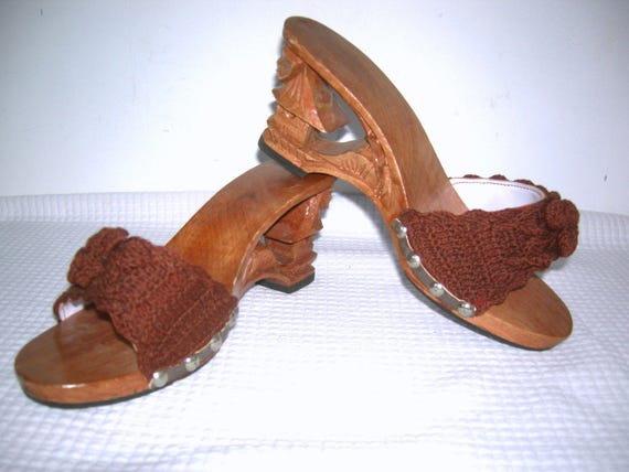 Vintage Hawaiian Wooden Platforms/ Lucky Lou Mule… - image 1