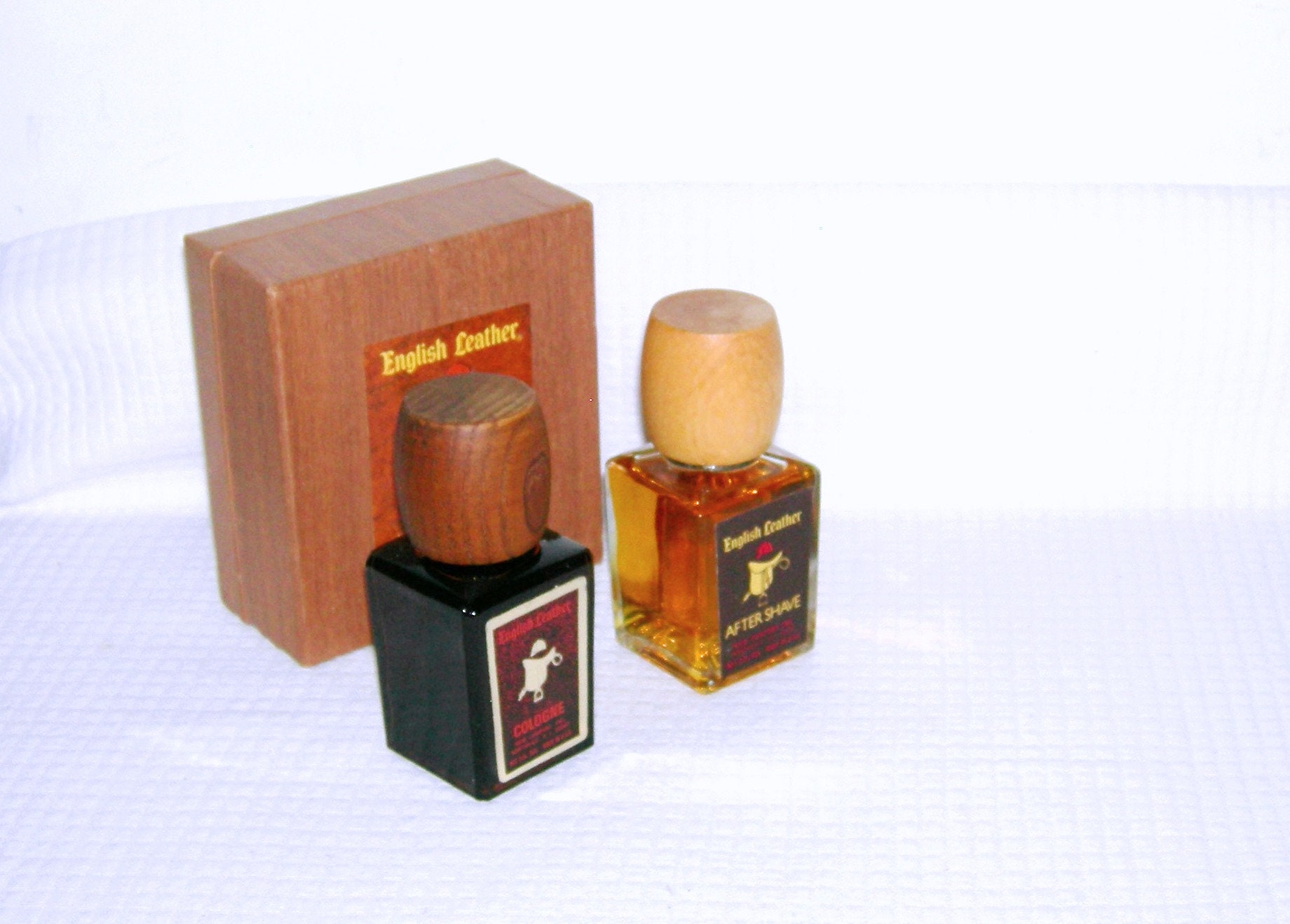 Vintage MEM English Leather After Shave 3.4 Fl Oz-100 Ml. Splash. No 913.  Made in Canada. 