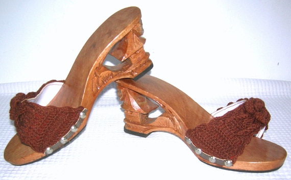 Vintage Hawaiian Wooden Platforms/ Lucky Lou Mule… - image 10