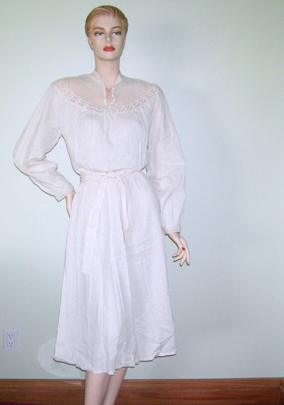 Vintage 1960s 1970s Gauze Crochet Peasant Dress G… - image 10