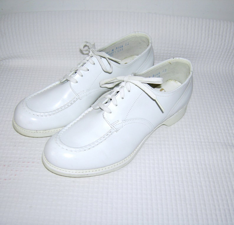 Vintage 1940s Nurses Shoe the Clinic Shoe Nursing White Leather Nurse ...