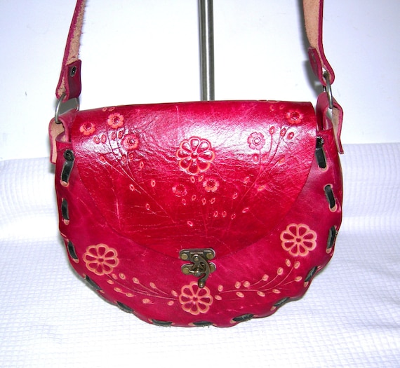 Vintage 1970s Hand tooled Bag, Red leather Purse,… - image 1