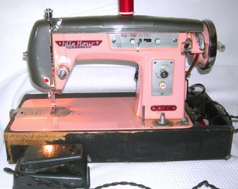 Vintage 1950s Mid Century Pink Sewing Machine/ IDLE HOUR/ Sewing Machine/ Japanese/ Precision/ Deluxe/ Heavy Duty/ Zig Zag/ Made in JAPAN