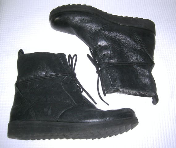 Vintage Clarks Boots/ Black Leather/ Faux Fur Lin… - image 5