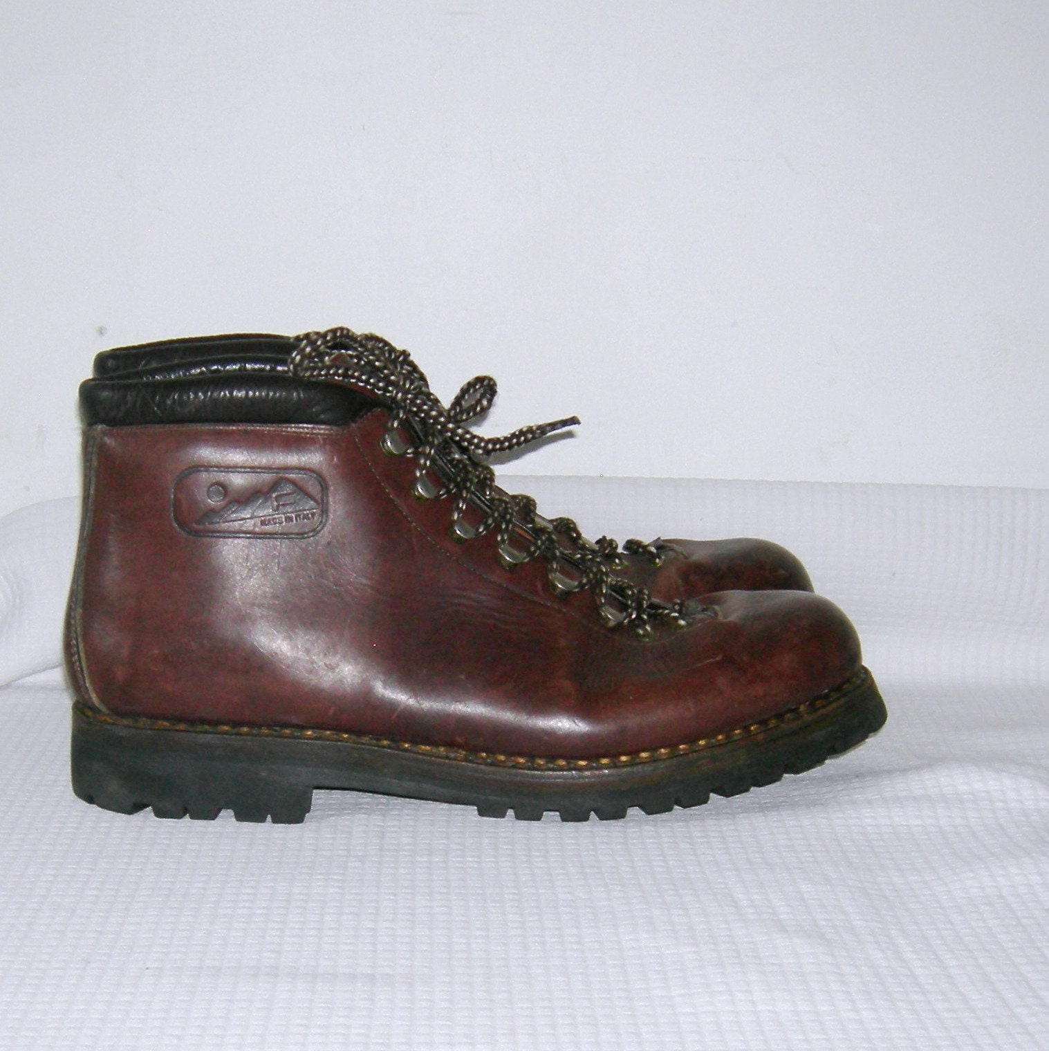 Vintage Italian Hiking Mountaineering Boots Suola Roccia Block Vibram