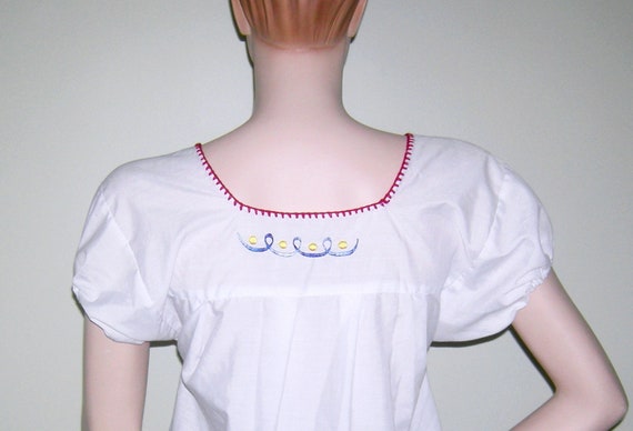 Vintage 1960s EMBROIDERED MEXICAN Peasant Blouse … - image 10