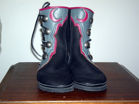 FOOTLOOSE Buffalo Skin Moccasin Boots 
