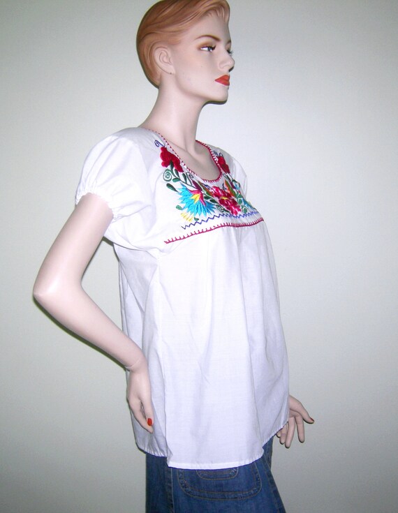 Vintage 1960s EMBROIDERED MEXICAN Peasant Blouse … - image 4