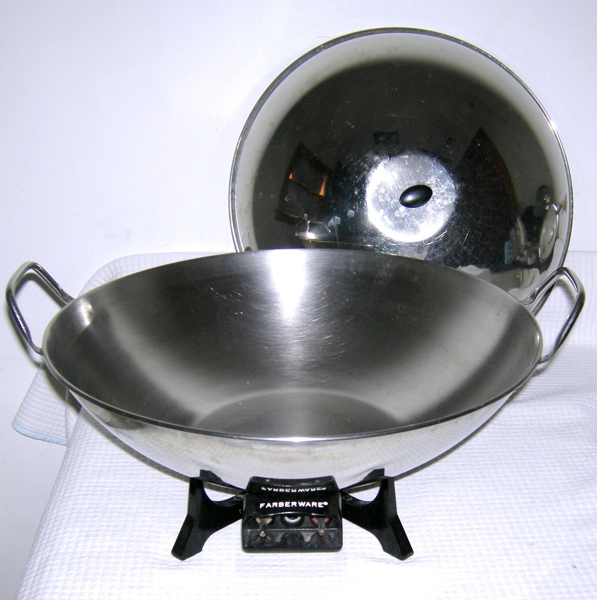 Vintage Farberware WOK 14 Electric Skillet Cord Model 303 Frying Pan  Stainless Steel Aluminum CLAD Mid Century Atomic Kitchen Appliance 