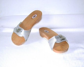 Rare Vintage 70s Dr Scholl's Wood Exercise Sandals Silver Made Italy Classic Original Wooden Leather Rockabilly Bombshell Size 6 Mint