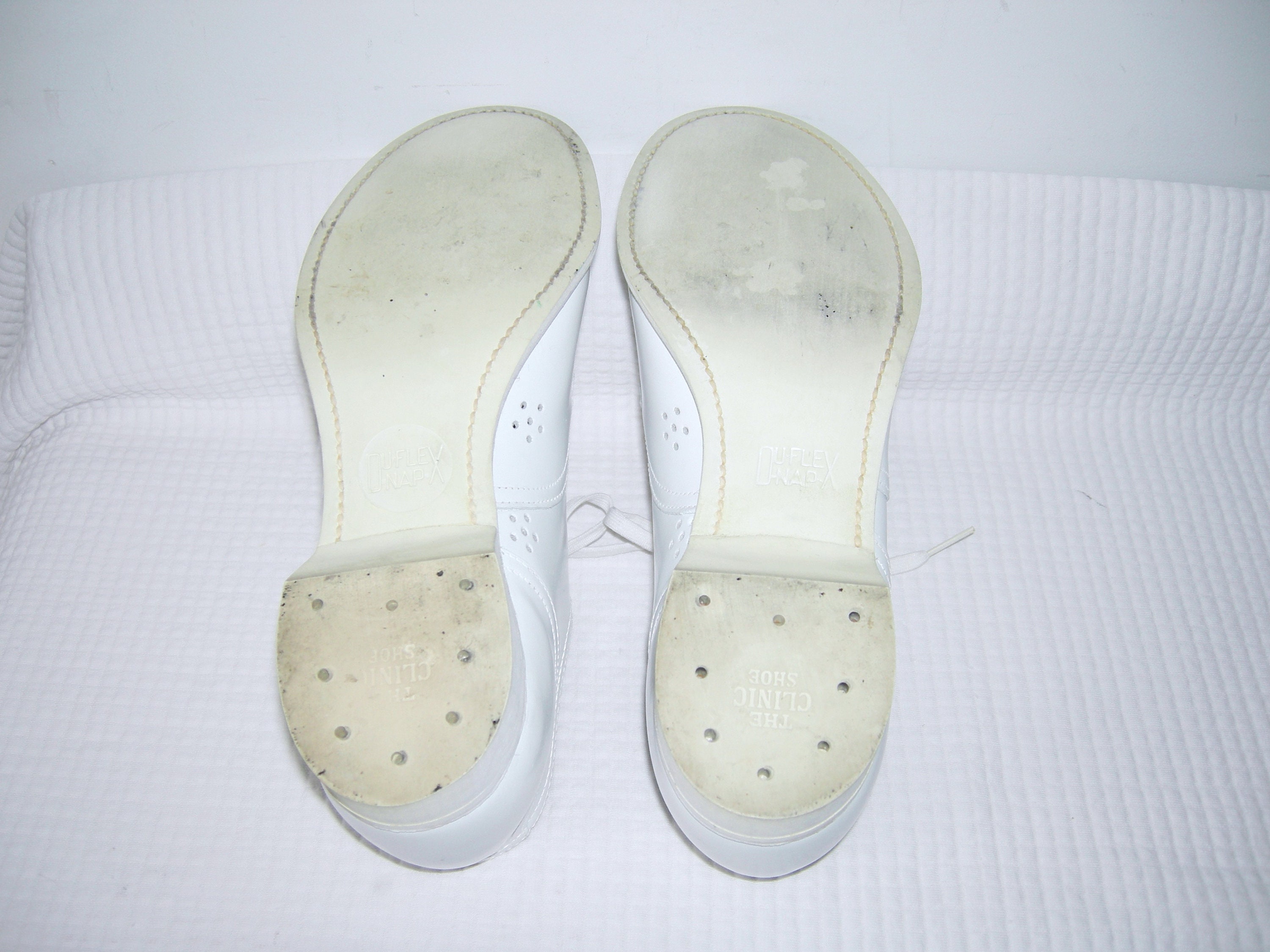 Vintage 1940s Nurses Shoe the Clinic Shoe Nursing White Leather Nurse
