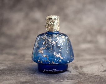 1889 Antique victorian silver topped and blue glass scent bottle