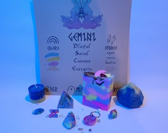 Astrological Gift Set Handmade Soap Candle Resin Pyramid Sun Sign Keychain Healing Gemstones Custom Astrology Art