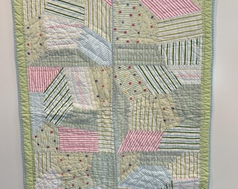 Pottery Barn Kids Toddler Crib Patchwork Comforter Quilt 50”x36”