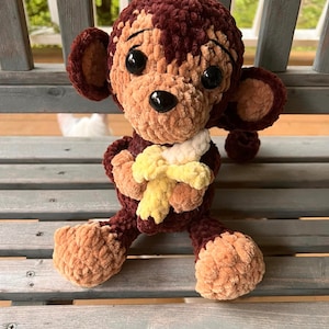 Crochet stuffed monkey, Monkey with Banana,  Monkey Plushie, Monkey Stuffed Animal, amigurumi monkey