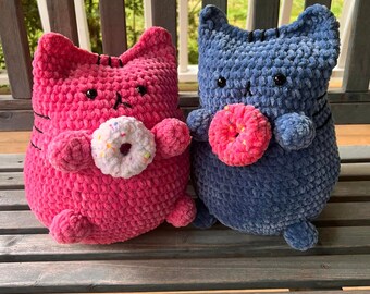 Crochet Kitty with a Donut Plush Kitten cat Stuffie, Cute  Kitty