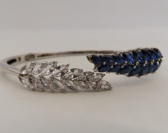 BeautifulBlue&WhiteSpinel SterlingSilverHinged BangleBracelet