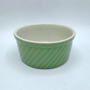 Hall Swirl Ramekin Souffle, Vintage Lettuce Green Individual Casserole, Retro American Pottery Bakeware Dish Bowl