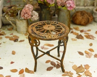 Pedestal table or Stool, Metal Miniature, Rusty Iron, Dollhouse Furniture, Greenhouse, Conservatory, 1:12th scale