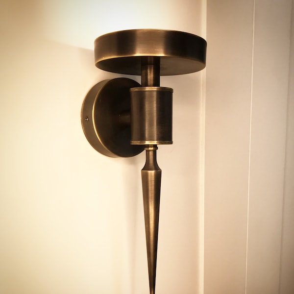 Modern Art Deco wall sconce