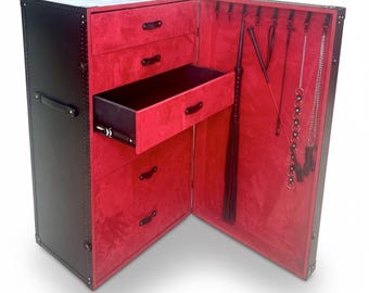 The Luxe Leather Chest
