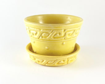 FREE SHIPPING! 1950's McCoy Yellow Greek Key/Hobnail Planter with Attached Saucer #14