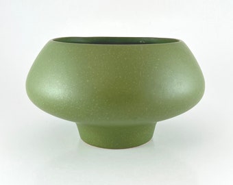 Vintage MCM Avacado Pedistal Bowl/Planter