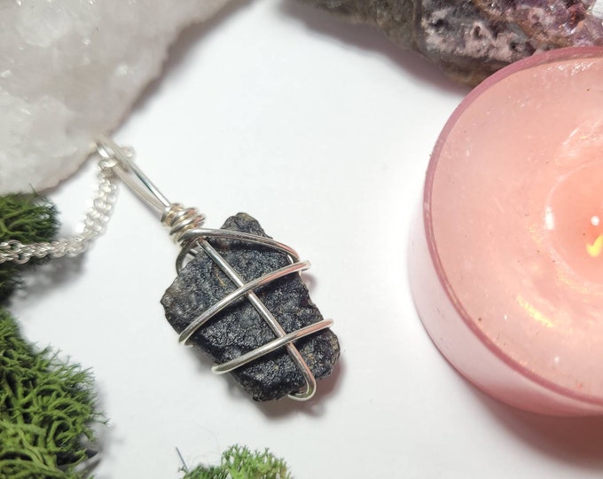 Tektite necklace - Protection jewellery - Spiritual crystal