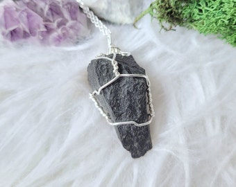 Protecting Raw Black Jasper necklace - Grounding