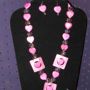HOT PINK HEARTS with Baby Pink Facated Circles