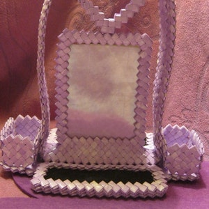PURPLE WOVEN PICTURE Frame with Hearts and Arch