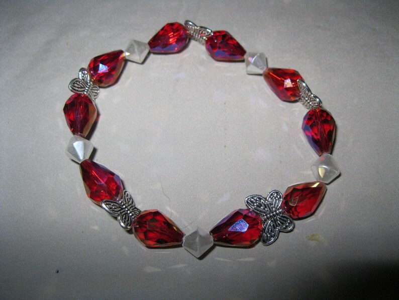 and Pierced Earrings RED and WHITE Beads with Metal BUTTERFLIES Jewelry Set includes Necklace one of a kind. Bracelet Handmade